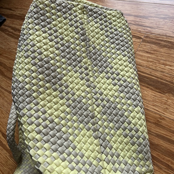 Naghedi
St Barths Large Plaid Tote
Straw, One Size - Picture 8 of 10